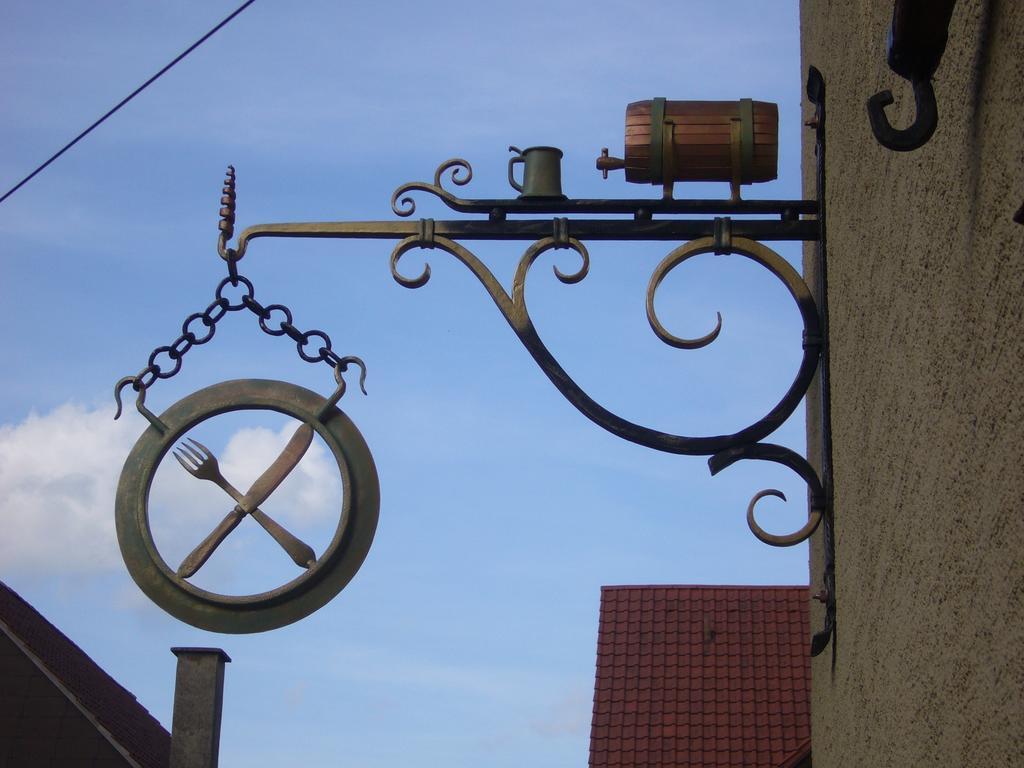 Landgasthaus Lowen Mit Gastehaus Holzhausen  Exterior photo